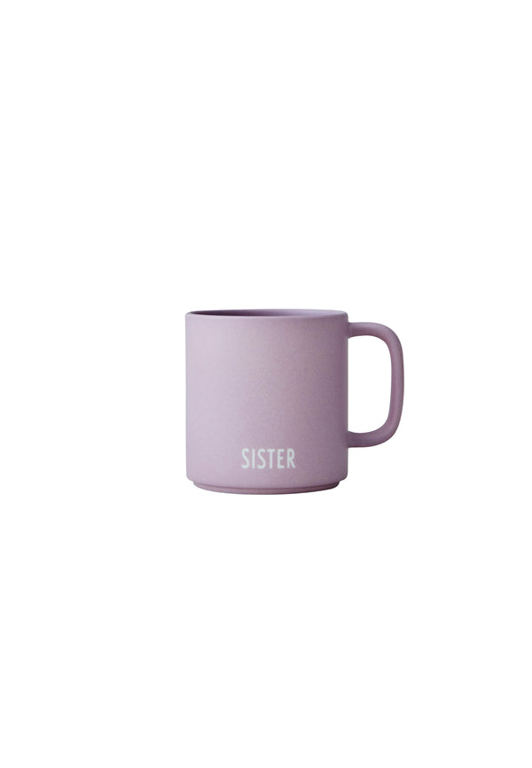 DESIGN LETTERS LIEBLINGSBECHER MIT GRIFF - FAMILY (SISTER/LAVENDEL) - Oh Happy Life